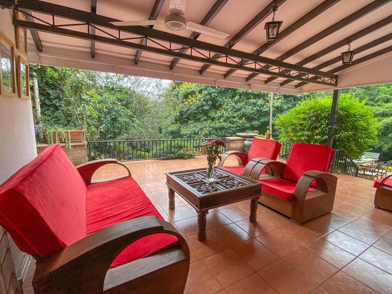 The Cummings - Entrance